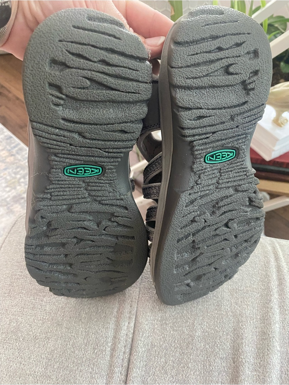 KEEN Women's Gray Sport Sandals with Teal Accents size 7 EXCELLENT CONDITION! - Picture 2 of 14